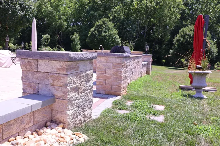 Built-in Outdoor Kitchen and Grill – Hardscape Project Silver Spring